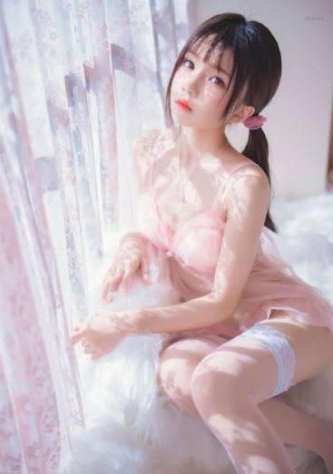 少妇雪白大腿丰满呻吟_720高清完整版播放